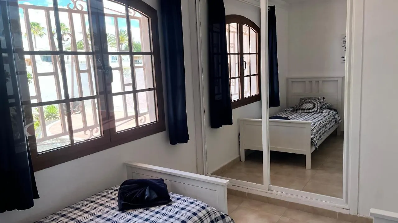 La Cumbre 4A - Sea Views -2 Bed - 2 Bath - Mezzanine Floor - Aircon - Uk Tv Apartment Puerto del Carmen